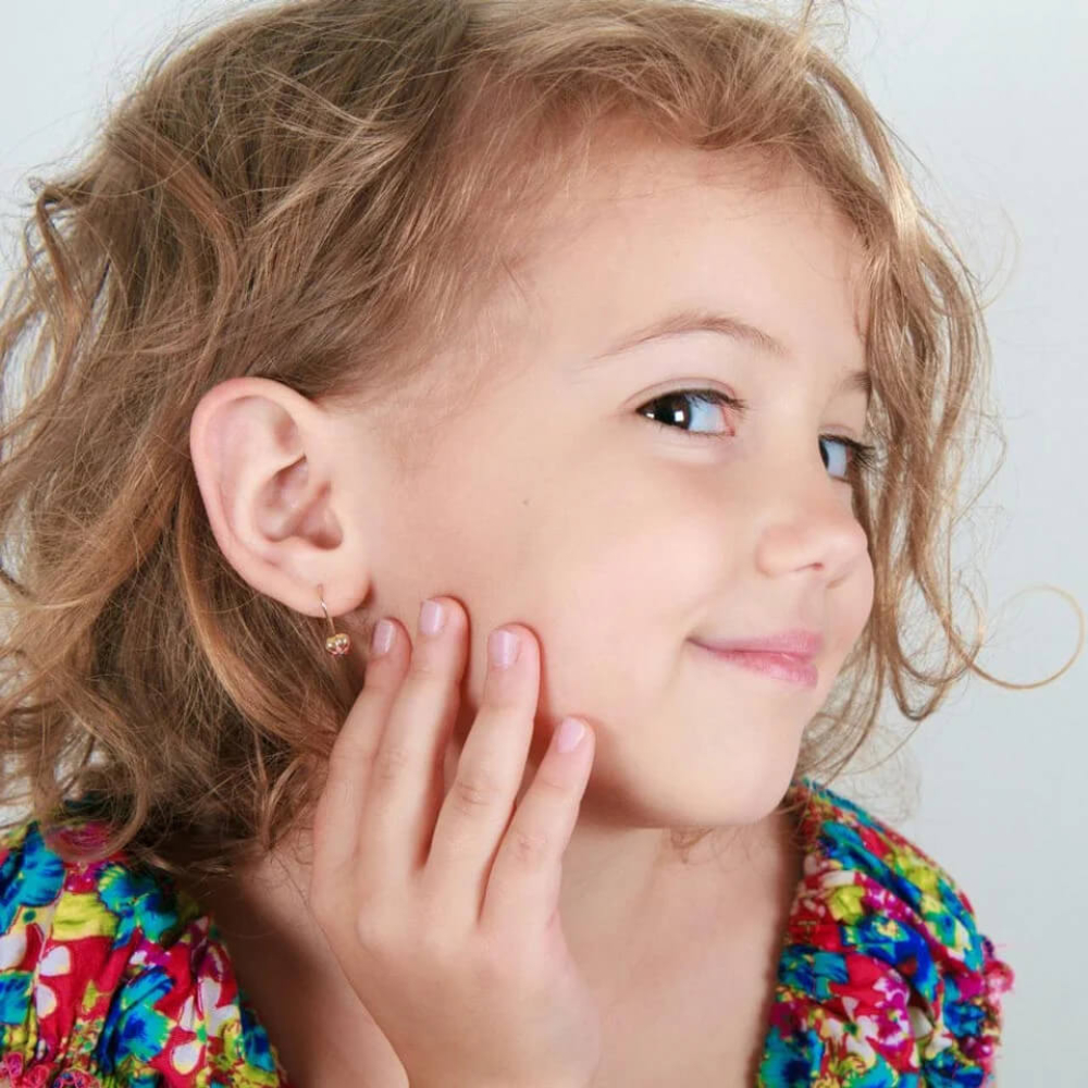 IroInk - przekłuwanie uszu dzieciom
